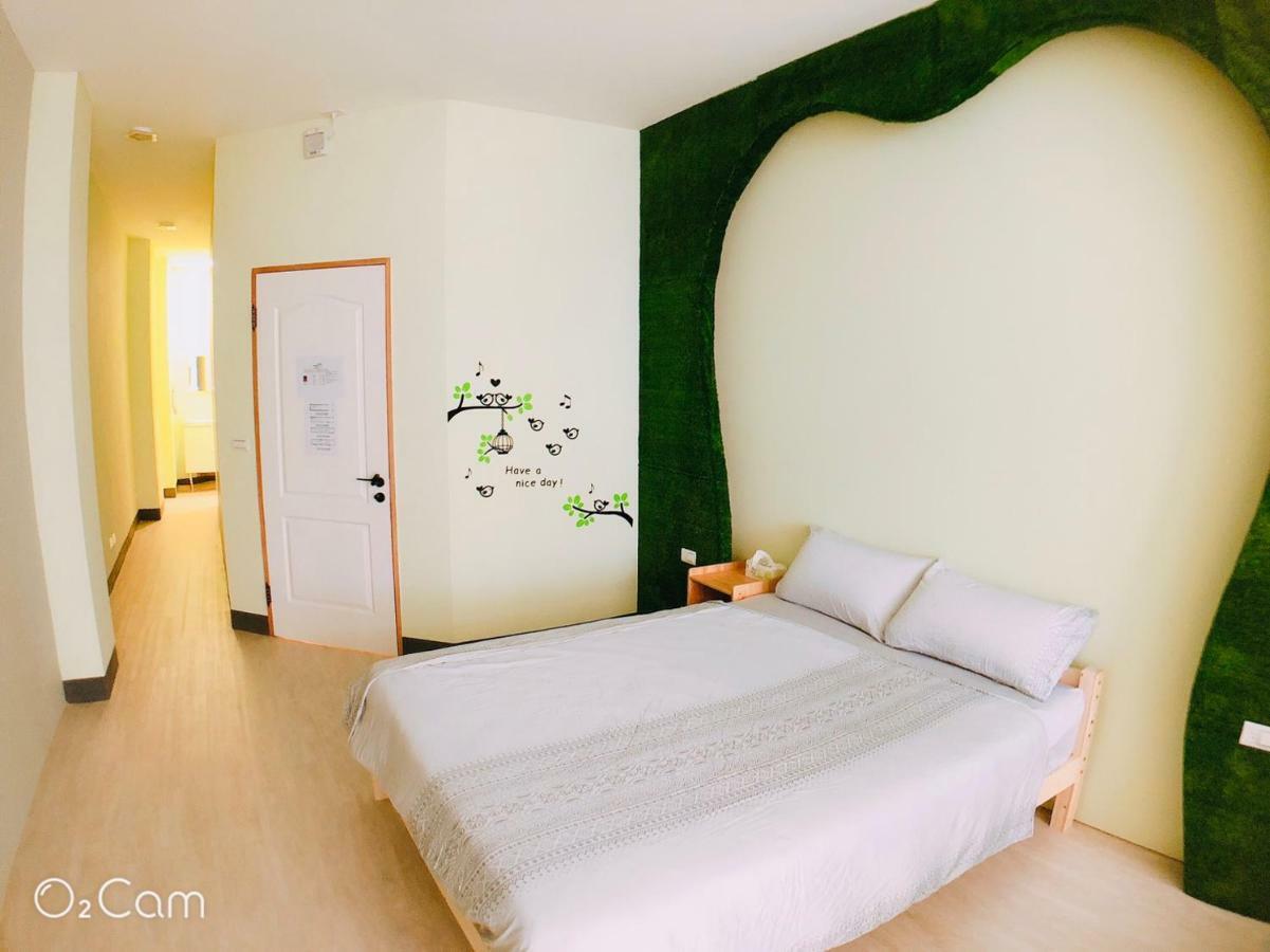 Greenonly Homestay Tainan Bagian luar foto